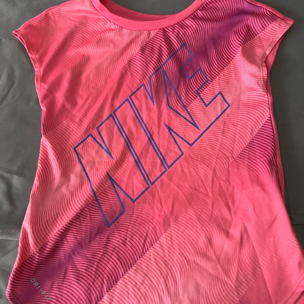 Girls Nike Dri-fit tee shirt